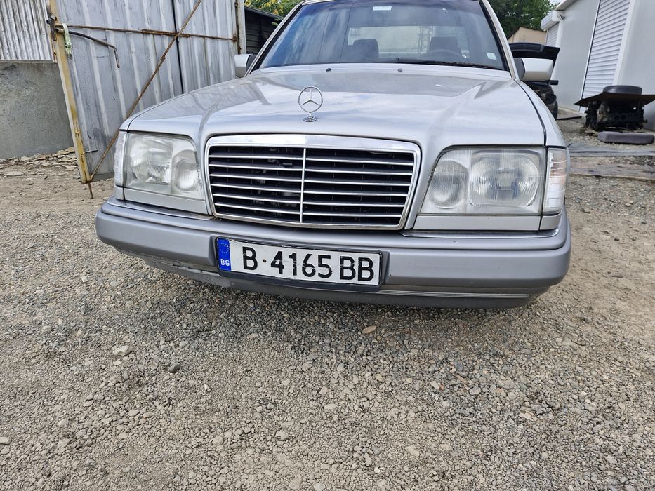 Мерцедес 124  2.2  НА ЧАСТИ