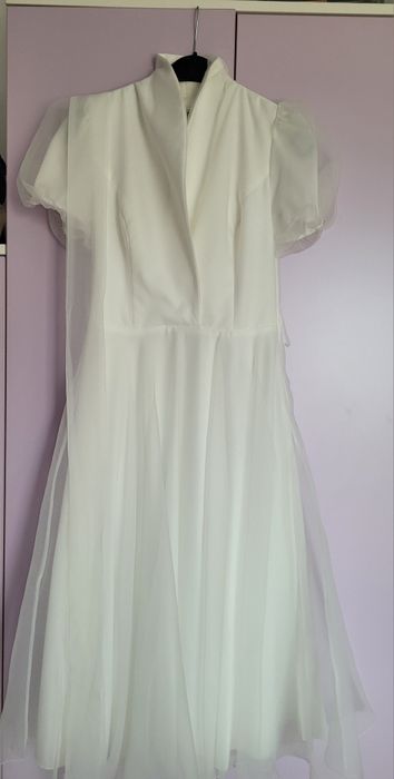 Rochie albă elegantă