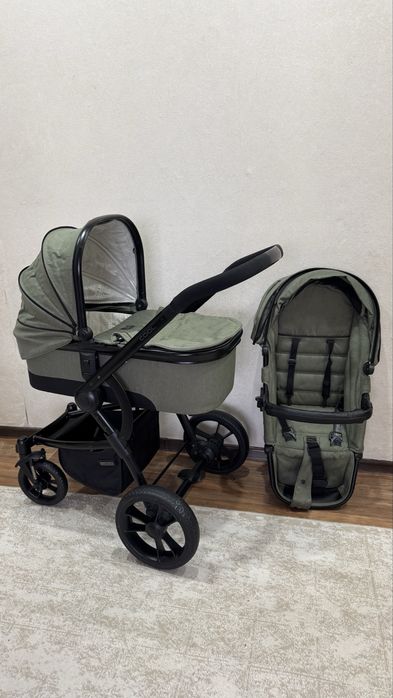 Продам коляску 2 в 1 в отличном состоянии