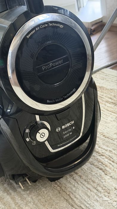 Продам пылесос Bosch serie 6