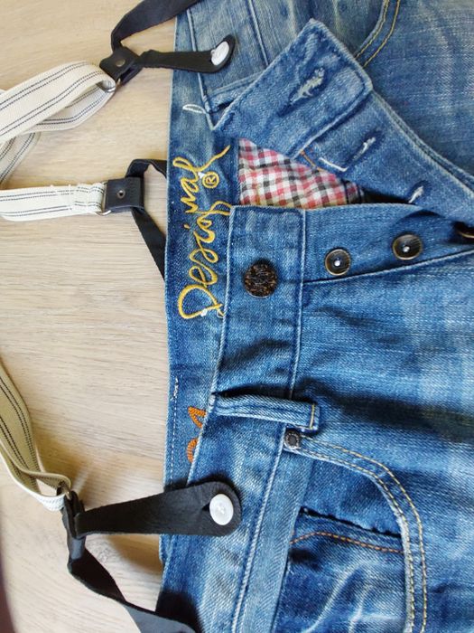 Blugi Desigual cu bretele  , mărimea 33/34