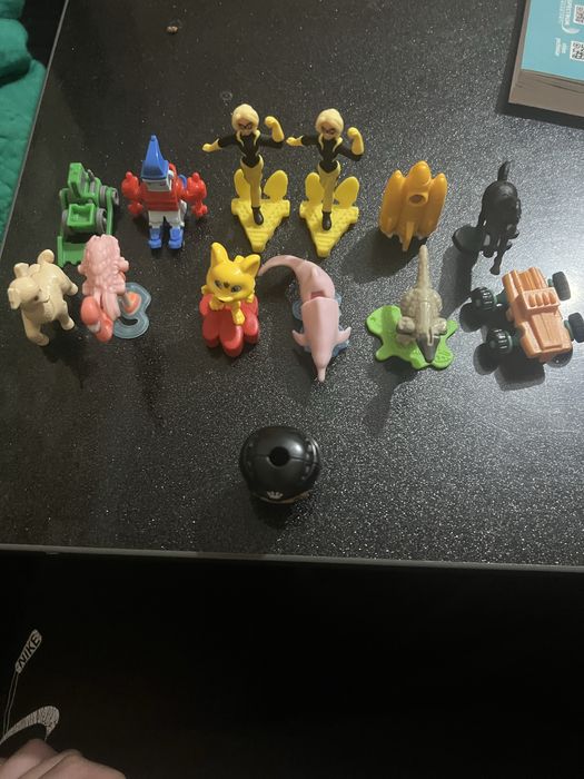 Kinder oʻyinchoqlar