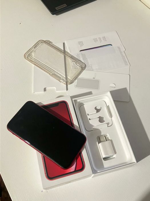 Айфон хр в хорошем состоянии