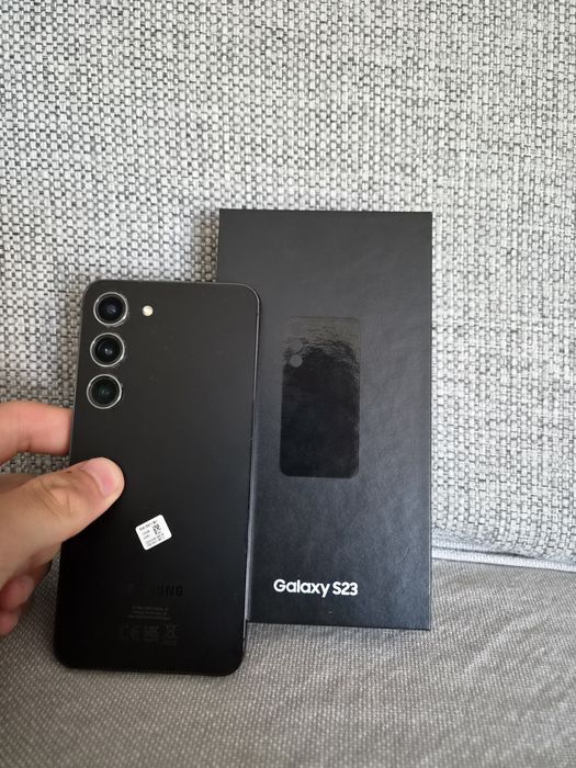 Samsung s 23   .
