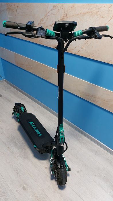 VSETT 9+, (с по-голямата батерия 19,2 Ah и големия дисплей)