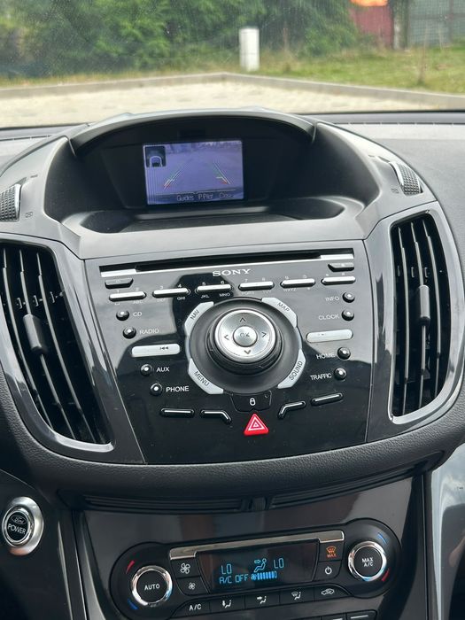 Se vinde Ford kuga Blak edition euro 5  4x4  2.0  150 cp navigatie camera R comenzi volan