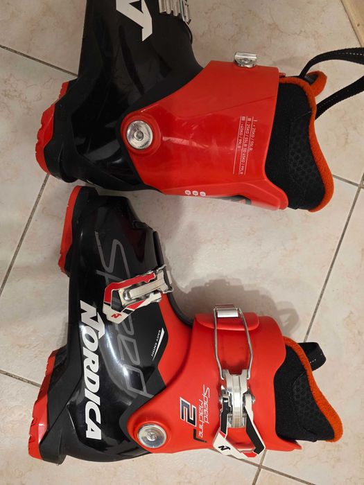 Детски ски обувки #35 Nordica Mashinespeed j2