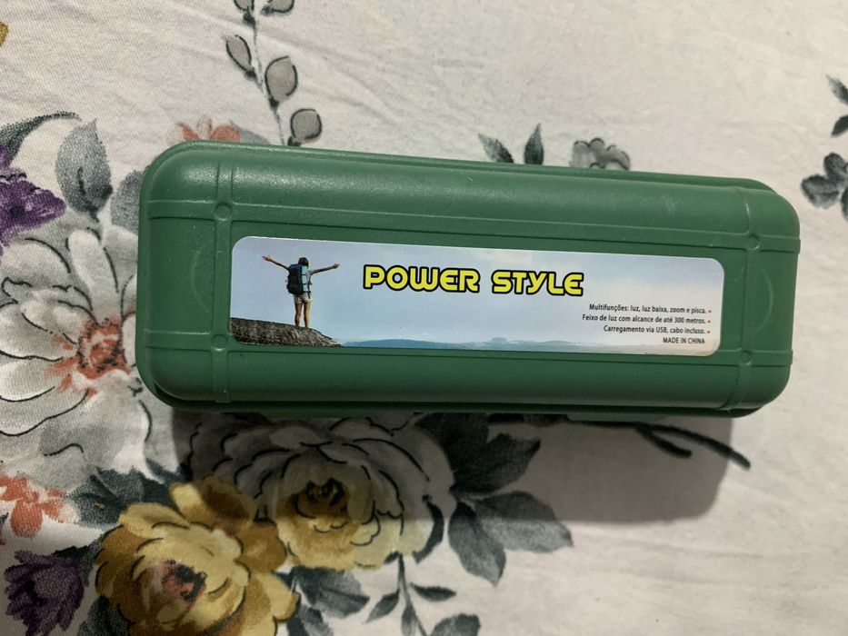 Продам фонарик новые