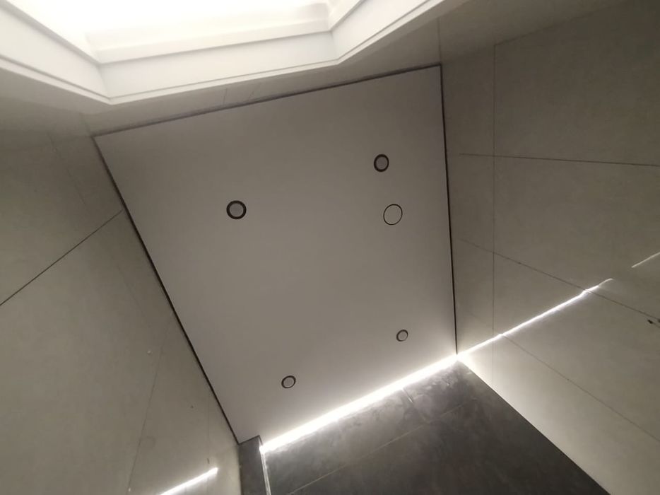 Натяжные потолки по 1500 за м²