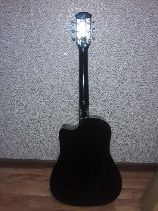 Гитара новая левинсон