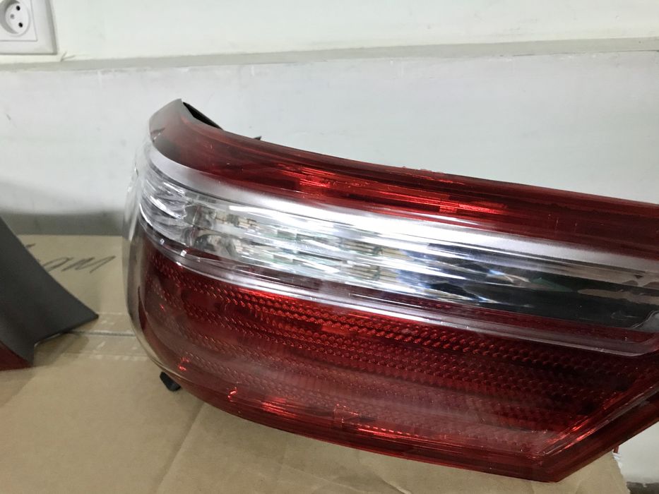 Фонари задние в крыло Камри 40