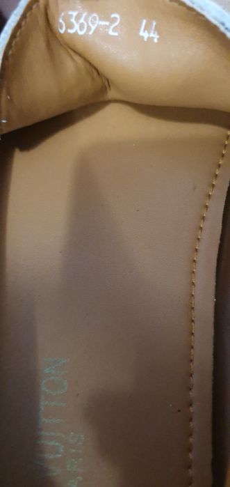 Scalpi Louis Vuitton piele 44