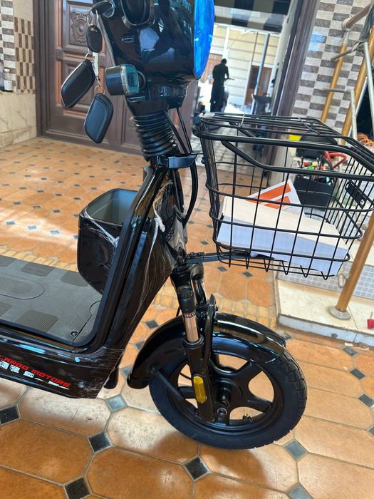 Elektro skuter dastafka bor