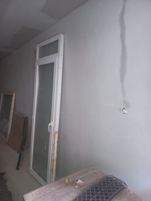 Продавам нова бяла pvc дограма