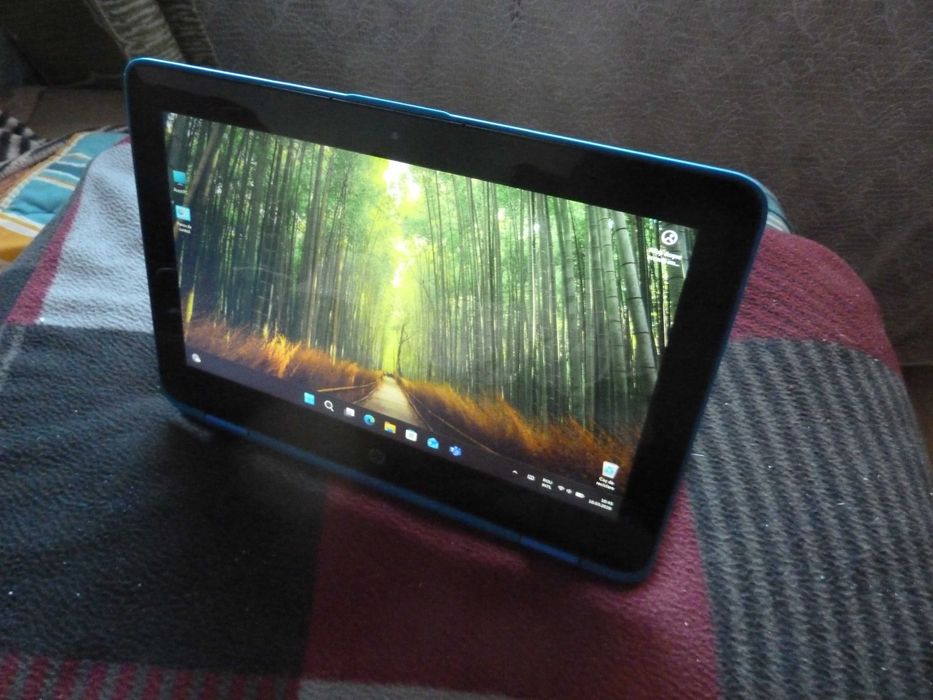 tableta si laptop hp probook x360,11,6inch,ssd128gb,windows11,ram 8 gb ddr4