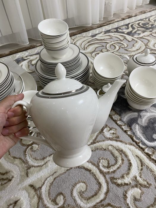 Продам сервизный набор