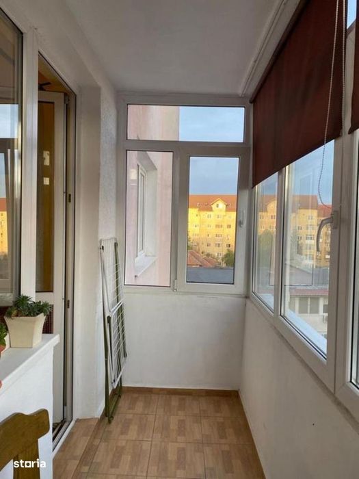 Apartament 2 camere semidecomandat zona Luptei