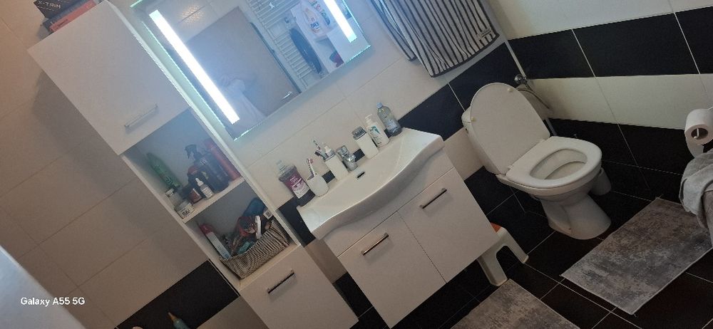Vand mobilier baie, wc și cada cu hidromasaj