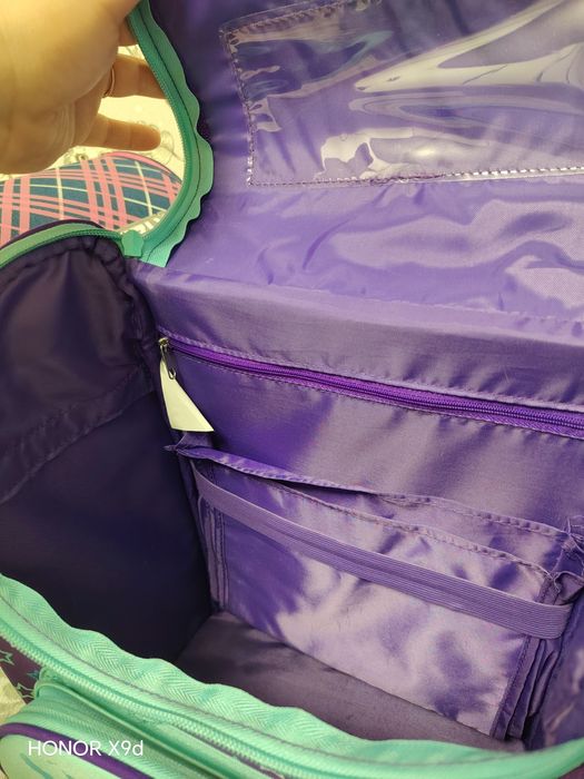 Продам рюкзаки  школьные