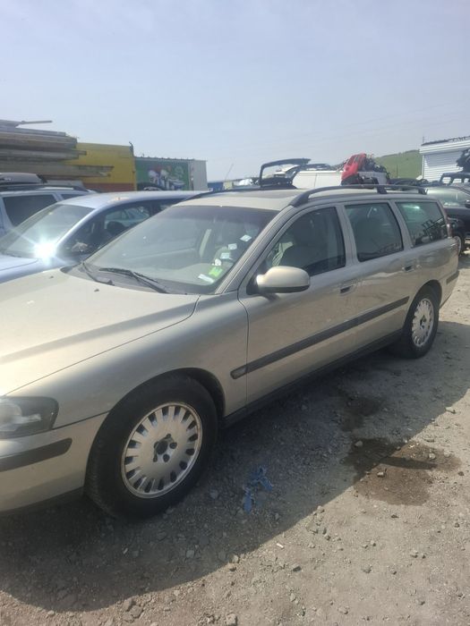 Volvo V 70 AWD  2.4 бензин турбо  4x4 2001 година автоматик