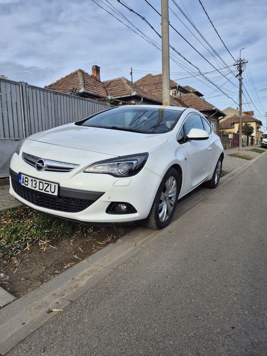 Opel astra coupe GTC