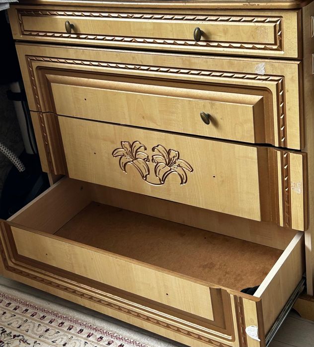 Спальный комод с тумбой