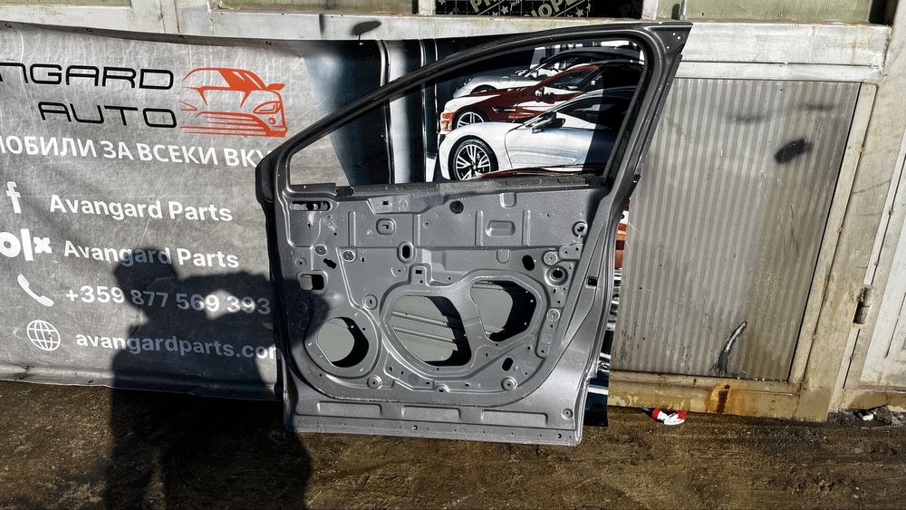 Renault Captur предна дясна врата