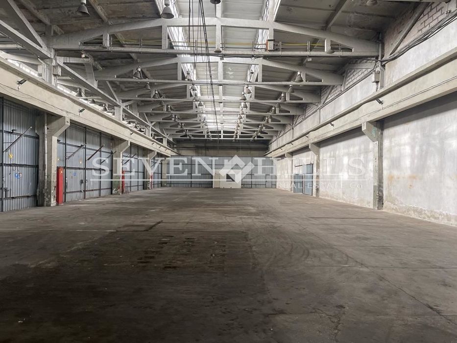 Дава се под наем Склад в Пловдив, Индустриална зона - Юг - 1080 кв.м за 2700 € - Снимка #1