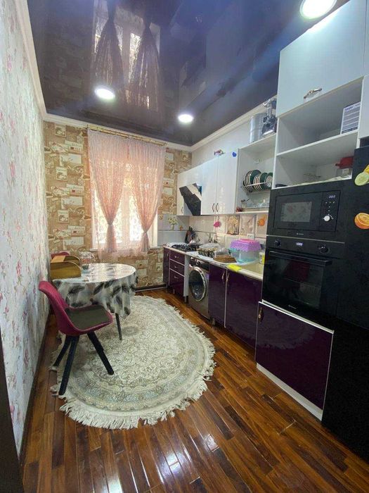 Продается Своя квартира в новостройке напротив машина базар Сергели