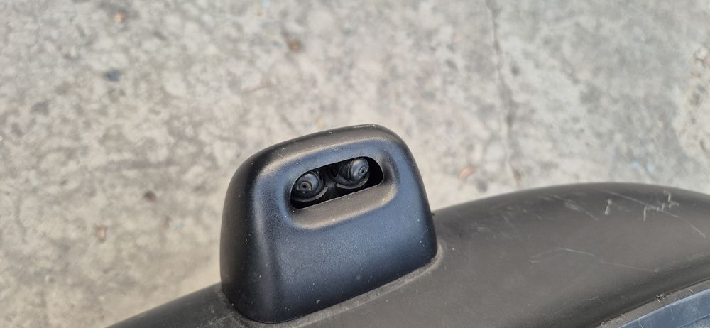 Бампер на Карину е  с амывательом фар