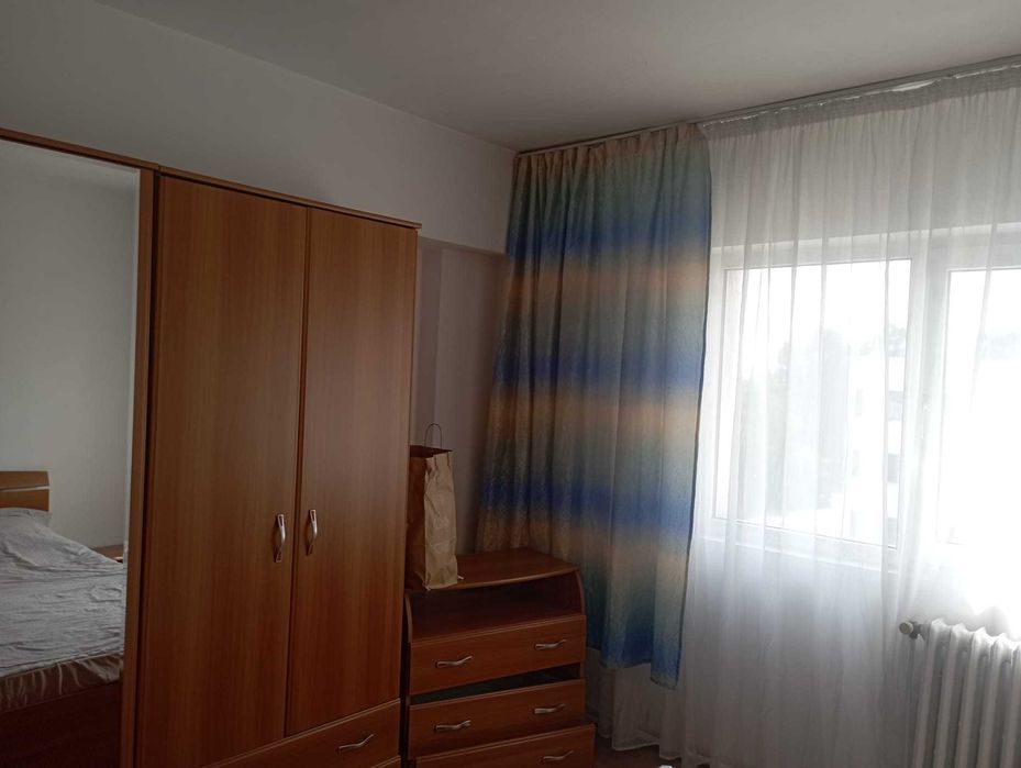 Apartament 3 camere decomandat-suprafata mare-2 bai-2 balcoane-zona Dorobanti Deva