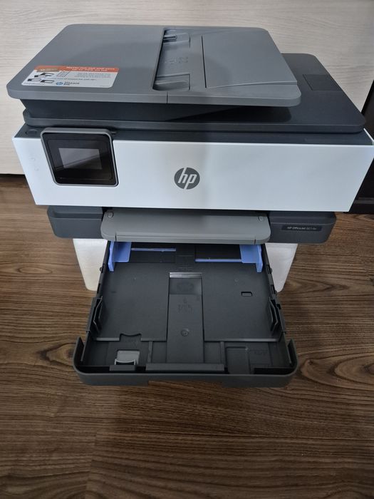 Vând imprimanta HP OfficeJet 8014e