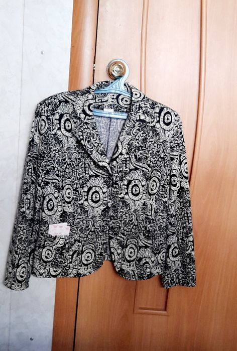 Продам пиджак, 50-размера