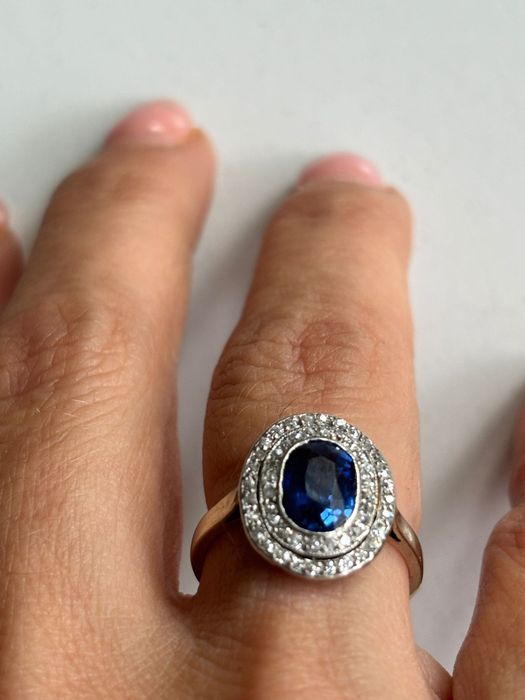 Vand inel platina aur alb diamante si safir