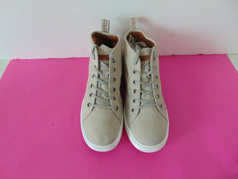 Dr Martens номер 42 Оригинални мъжки кецове