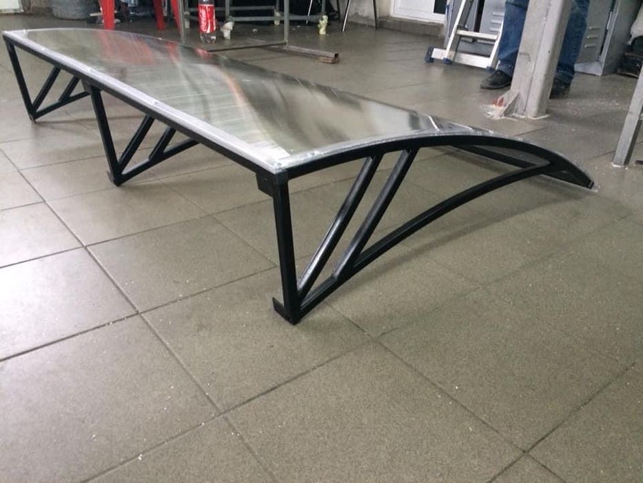 Copertine cu prelata,cu policarbonat sau inscripționate