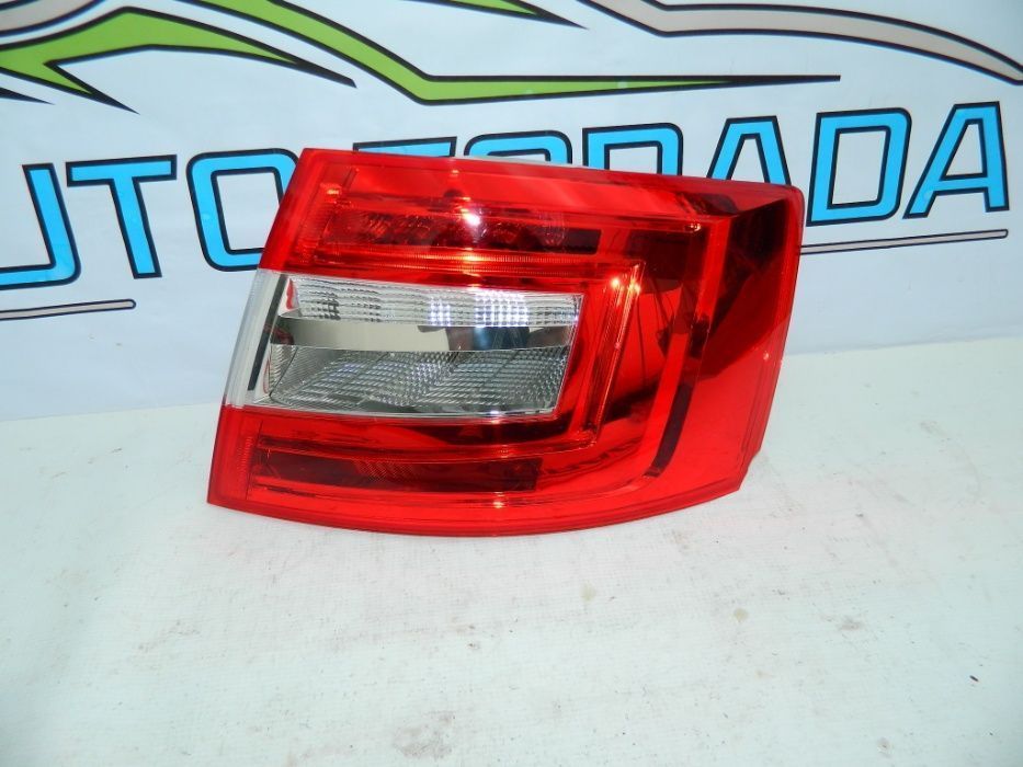 Stop dreapta Skoda Octavia 3 Sedan cod 5E5945096B