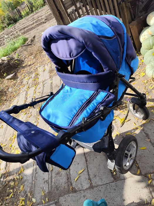 Продам коляску в комплекте люлка