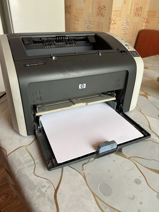 Принтер hp Laser jet 1015