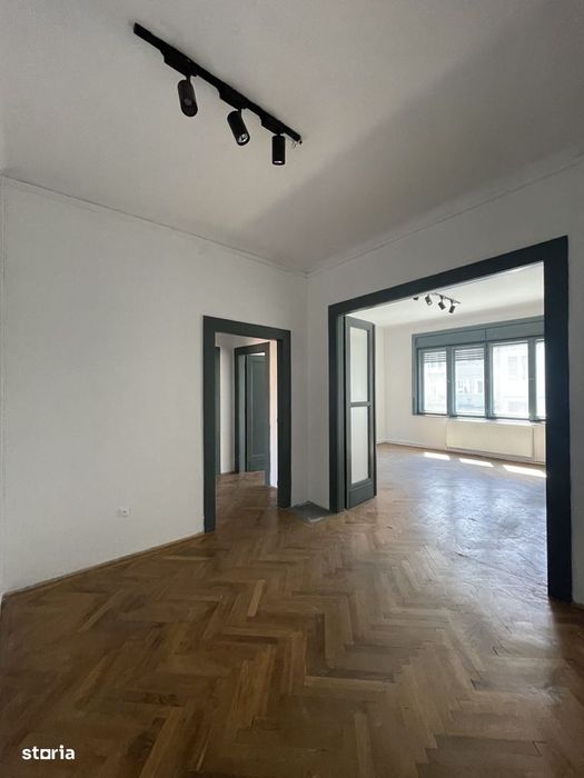 Vand apartament 4 camere in centrul Clujului