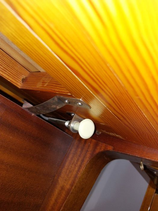 Pianina Nordiska ( Suedia- mecanică Renner nemțească, trans gratuit)