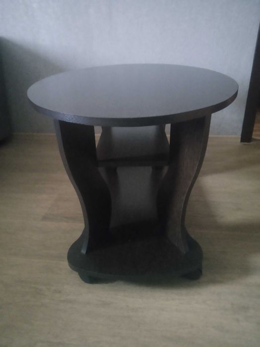 Столик журнальный