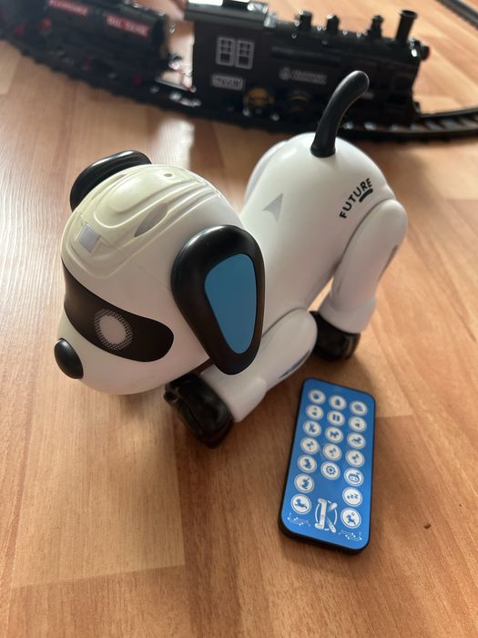 Продам поезд и робопес