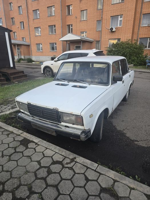 Автомобиль Ваз 2107