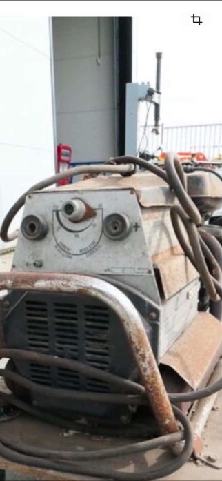 Închiriez Generator Diesel 15 kVA (220/380V) și Generator Sudură cu Electrod | 200 Lei/Zi