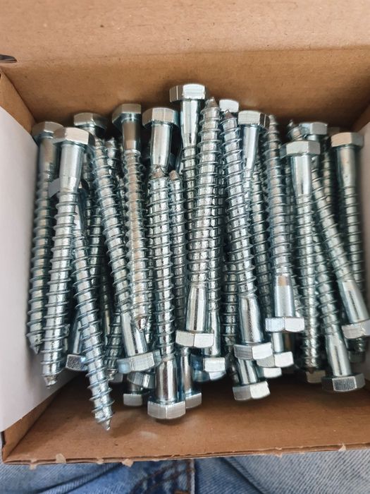 Suruburi cu cap hexagonal pentru lemn, construcții lemn