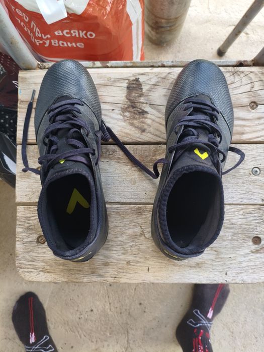Бутонки Adidas размер 40