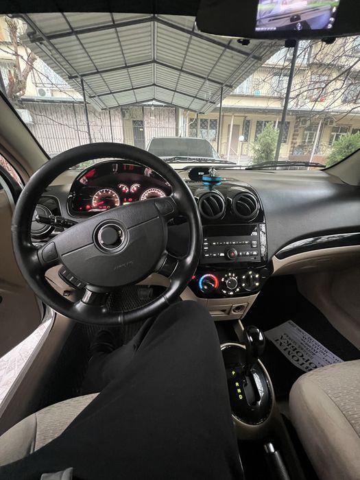 Nexia 3 автомат беживый салон арендагаям берилади