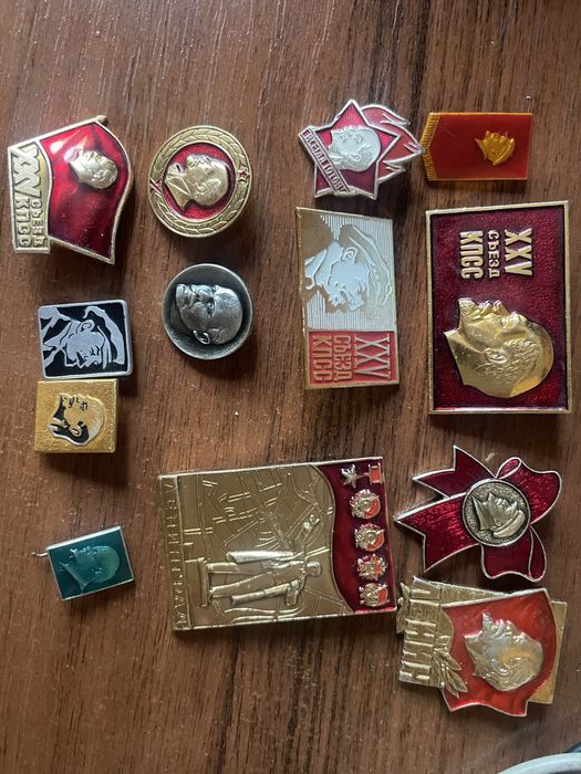 продам разные значки СССР(Ленин)