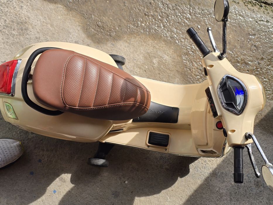 MiniScuter electric Vespa GTSsuper
